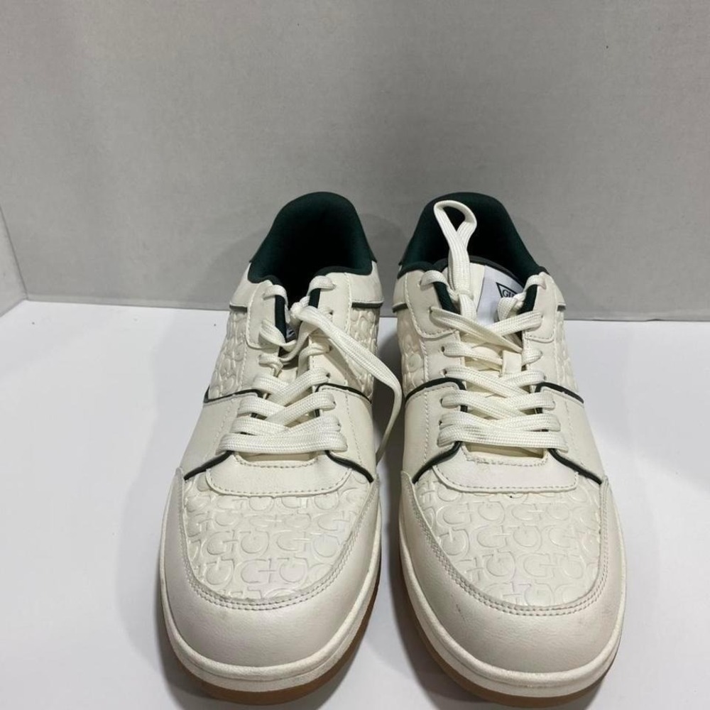 Guess white & green sneakers low top men size 11. SKU558 #lifestyle #sneakers